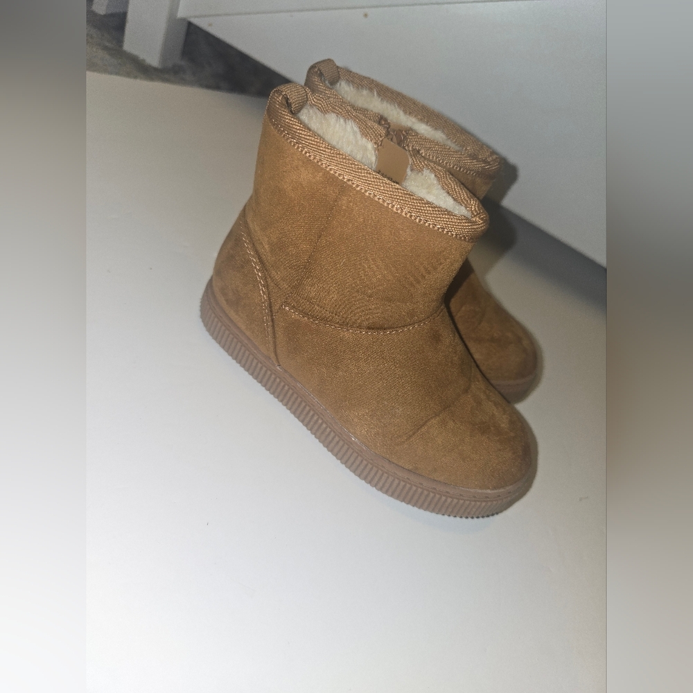 Cat & Jack Brown Textured Sole